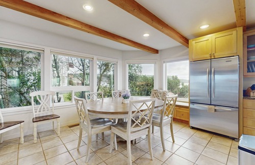 Camano Island House | Skagit Bay view home - steps to the water, near hiking