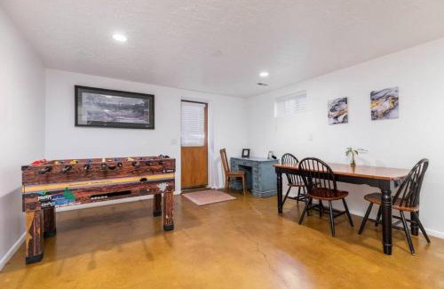 Cottonwood Heights House | Ski Bum Chalet Close to Resorts