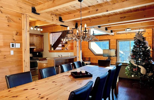 Saint-Philemon Ski Chalet | Ski Chalet | Mountain and Spa | Chalet Héritage