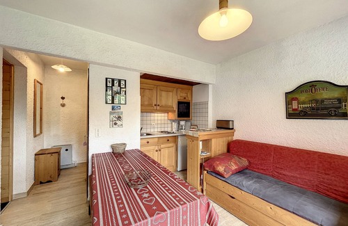 Combloux Apartment | Ski-Front 2-BR Apartment with Balcony, 3.5km from Combloux Village