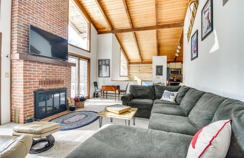Bartlett House | Ski, Game and Grill Family Retreat in Glen