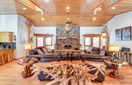 Pinetop House | Ski, Hike and Golf Pinetop Cabin with Fire Pit!