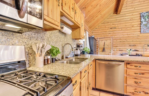 Huntsville Cabin | Ski, Hike & More: Homey Huntsville Retreat!