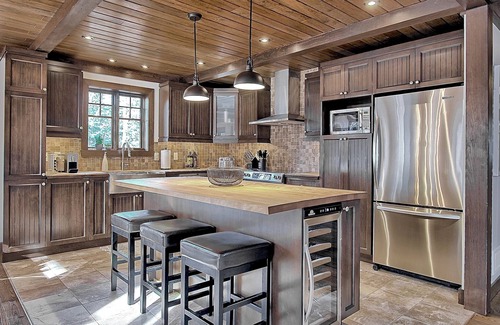 Saint-Faustin-Lac-Carre Ski Chalet | ❤️ Ski in/Ski out, Hot Tub & Pool Table - Mont-Tremblant