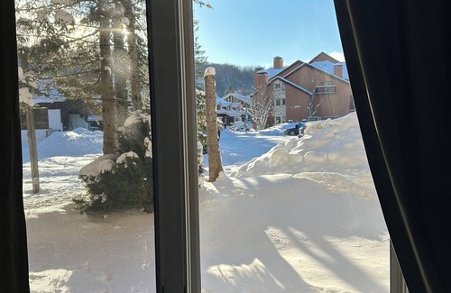 Killington Condo | Ski in/out Condo on Pico Mountain at Killington Ski Resort