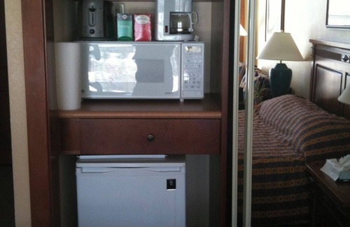 Salt Lake Mountain Resorts Condo | SKI IN/OUT Studio Condo with stunning Village & Slope views