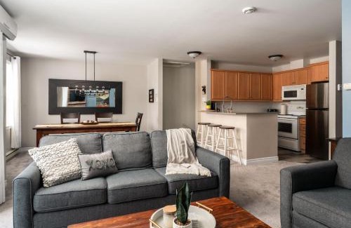 Saint-Faustin-Lac-Carre House | Ski In Out view on Mont-Blanc hills - Le Loup