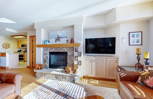 Steamboat Springs Condo | Ski-in/ski-out, family-friendly condo w/valley views & shared pool and hot tubs