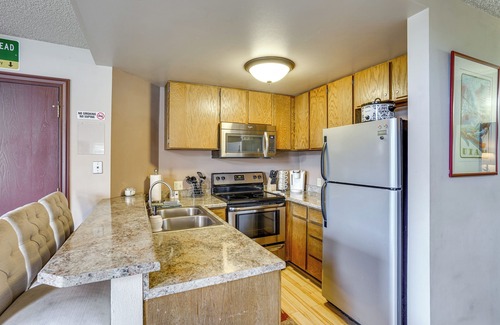 Brian Head Apartment | Ski-in/ski-out Brian Head Condo w/Hot Tub!