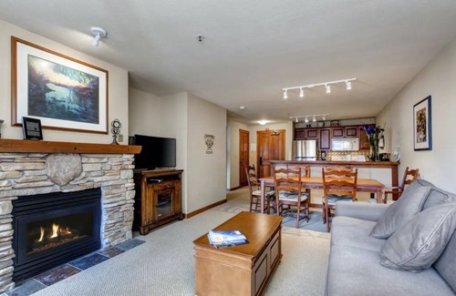 Salt Lake Mountain Resorts Condo | Ski in/Ski out Condo in Powderhorn Lodge at Solitude Resort