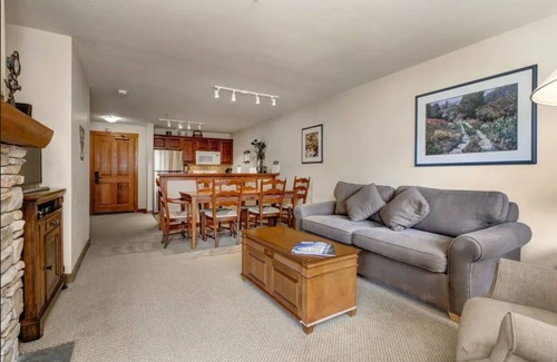 Salt Lake Mountain Resorts Condo | Ski in/Ski out Condo in Powderhorn Lodge at Solitude Resort