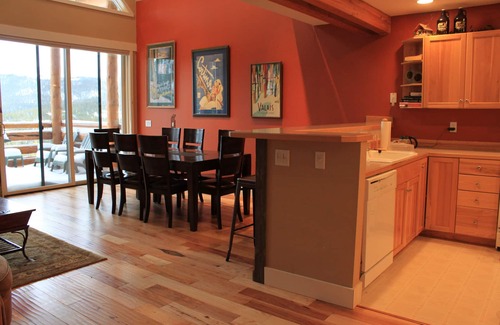Saddle Ridge Condo | Ski in-Ski out direct to lift, New hot tub, wi-fi, Big Sky, Mountain views