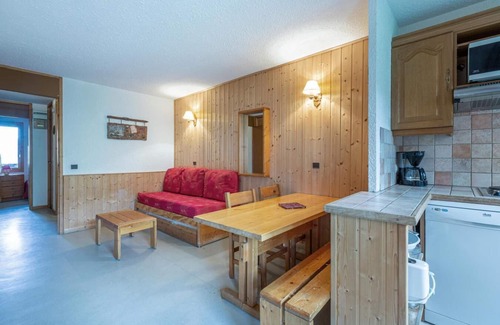 Les Avanchers-Valmorel Apartment | Ski-in/ski-out & foot of the slopes, 1st floor, view ski slopes, terrace, tv, ski locker, 33m²