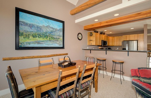 Saddle Ridge House | Ski-in/ski-out home w/private hot tub in Moonlight Basin - Saddle Ridge - Montana Mountain Chalet