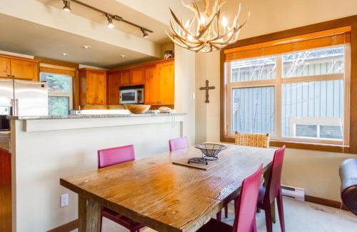Upper Village House | Ski in Ski out Minutes from Village, Private Hot Tub Sleeps 6 Free Shuttle