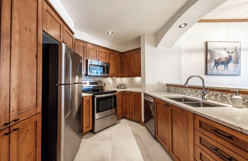 Mont-Tremblant Condo | Ski in/Ski out, Spa, Fireplace, Parking, View