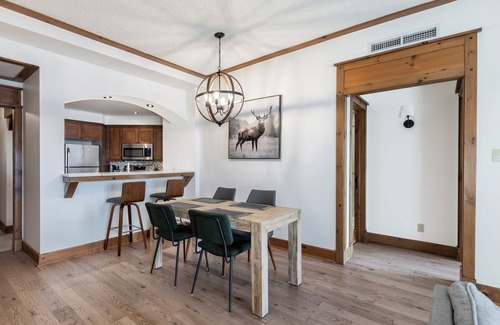Mont-Tremblant Condo | Ski in/Ski out, Spa, Fireplace, Parking, View