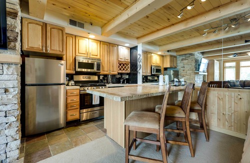 Snowmass Village Apartment | Ski-in/ski-out Studio in Aspen Snowmass Ski Resort
