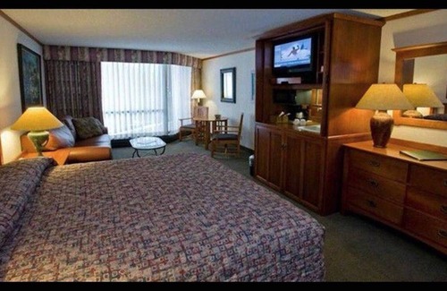 Salt Lake Mountain Resorts Condo | Ski-In/Ski-Out Snowbird King Bedroom plus Sofa Sleeper + Amenities