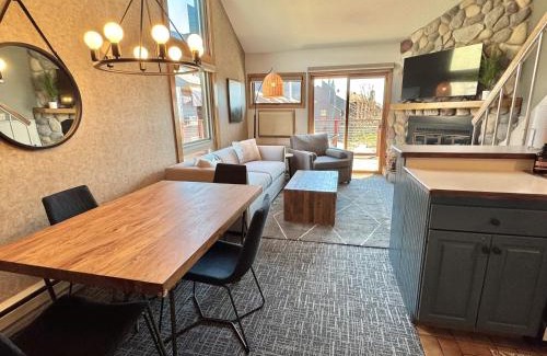 Lutsen House | Ski in Ski out Top Floor Condo with Pools, Hot tub and more