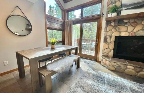 Lutsen House | Ski in Ski out Townhome, Indoor and outdoor pools, hot tub, fire pits, and more