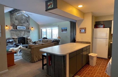 Carrabassett Valley Condo | ski in/ski out cozy condo with great views & privacy - one minute walk to trails