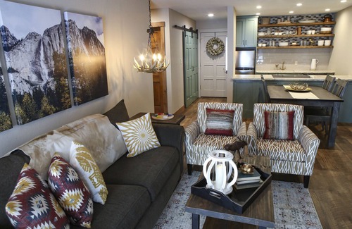 Purgatory Condo | Ski Purgatory 2 Miles from Rustic Renovated Condo with Mountain Views