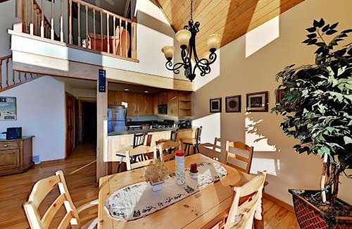 Ptarmigan Mountain House | Ski Your Heart Out