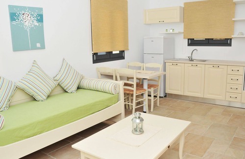 Kolios Villa | Skiathos Beachfront villa with 2 separate apartments