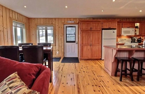 Potton Ski Chalet | Skiing, Hiking, Golf and Cycling