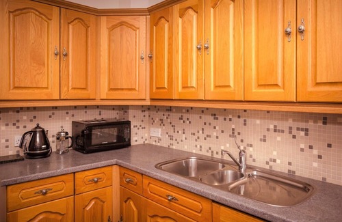 Pevensey House | Skip to the Beach - dog friendly family holiday home in Pevensey Bay