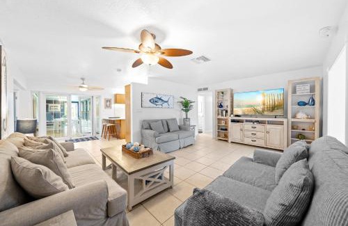 Harborview House | Skipper's Landing - 4 Bedroom with Heated Pool