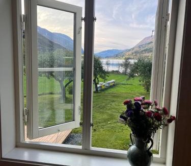 Mindresunde House | Skogly - det gode livet på landet