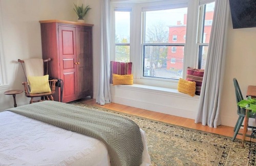 West End Hotel | Skolfield Inn | Parking | Self-check-in | Garden 1