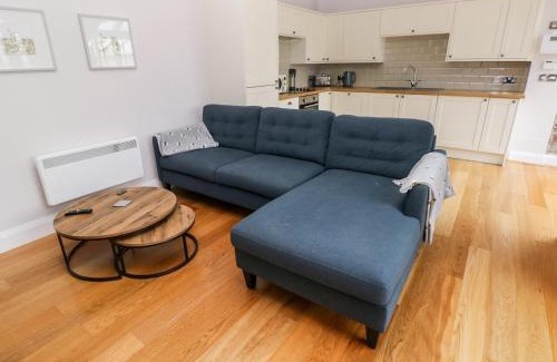 St Ishmaels House | Skomer Cottage