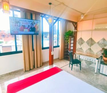 Thung Maha Mek Apartment | Sky bedroom with a smooth life view