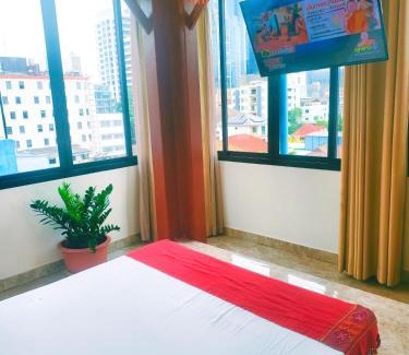 Thung Maha Mek Apartment | Sky bedroom with a smooth life view