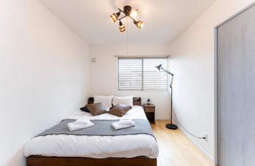 Asahikawa Apartment | Sky Blu 旭川駅徒歩10分 モニター付きワークスペース完備