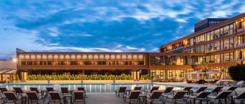 Paulestii Noi Hotel | Sky Blue Hotel & Spa