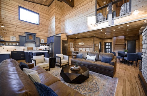 Broken Bow Cabin | Sky High 'Homa-Ultra-lux cabin w/EPIC views!