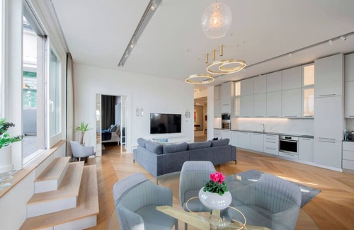 Terezvaros Apartment | Sky inn - With Big Terrace & Sauna