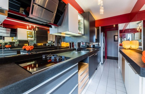 Biarritz City Centre Apartment | SKY KEYWEEK 2 bedroom sea view apartment in the center of Biarritz