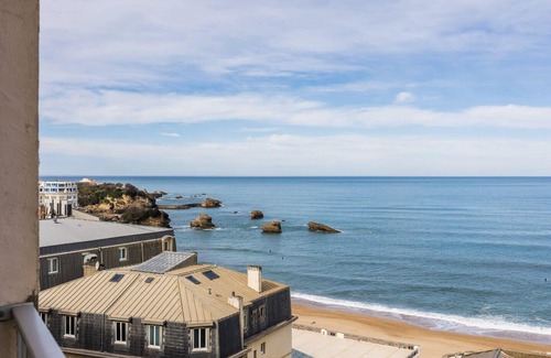 Biarritz City Centre Apartment | SKY KEYWEEK 2 bedroom sea view apartment in the center of Biarritz