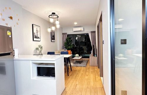 Chang Khlan Apartment | Sky river room in the City center Chiang Mai