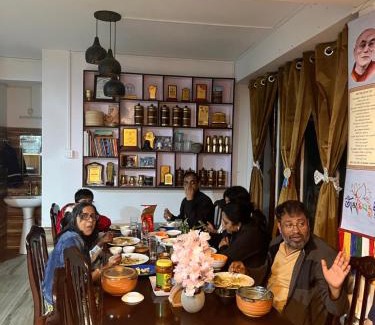 Geyzing House | Sky View Homestay