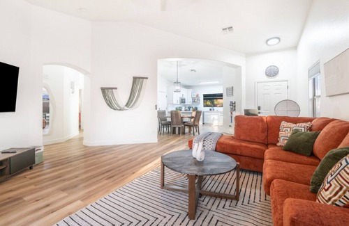 Mountain Vista Ranch House | Sky View Paradise– Cozy 3BR Home with Private Pool in Prime Surprise Location