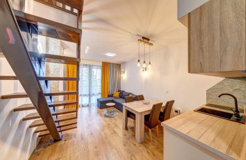 Smolyan Apartment | Skyday Penthouse Deluxe at Oak Residence