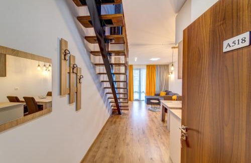 Smolyan Apartment | Skyday Penthouse Deluxe at Oak Residence