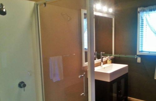 Coromandel House | Skyehaven Holiday Home - Coromandel Town