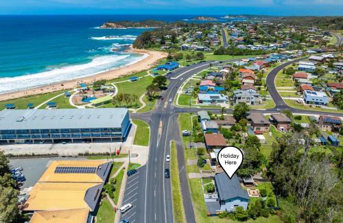 Malua Bay House | Skyes Beach House - 2 Spas, Sauna, Arcade Games